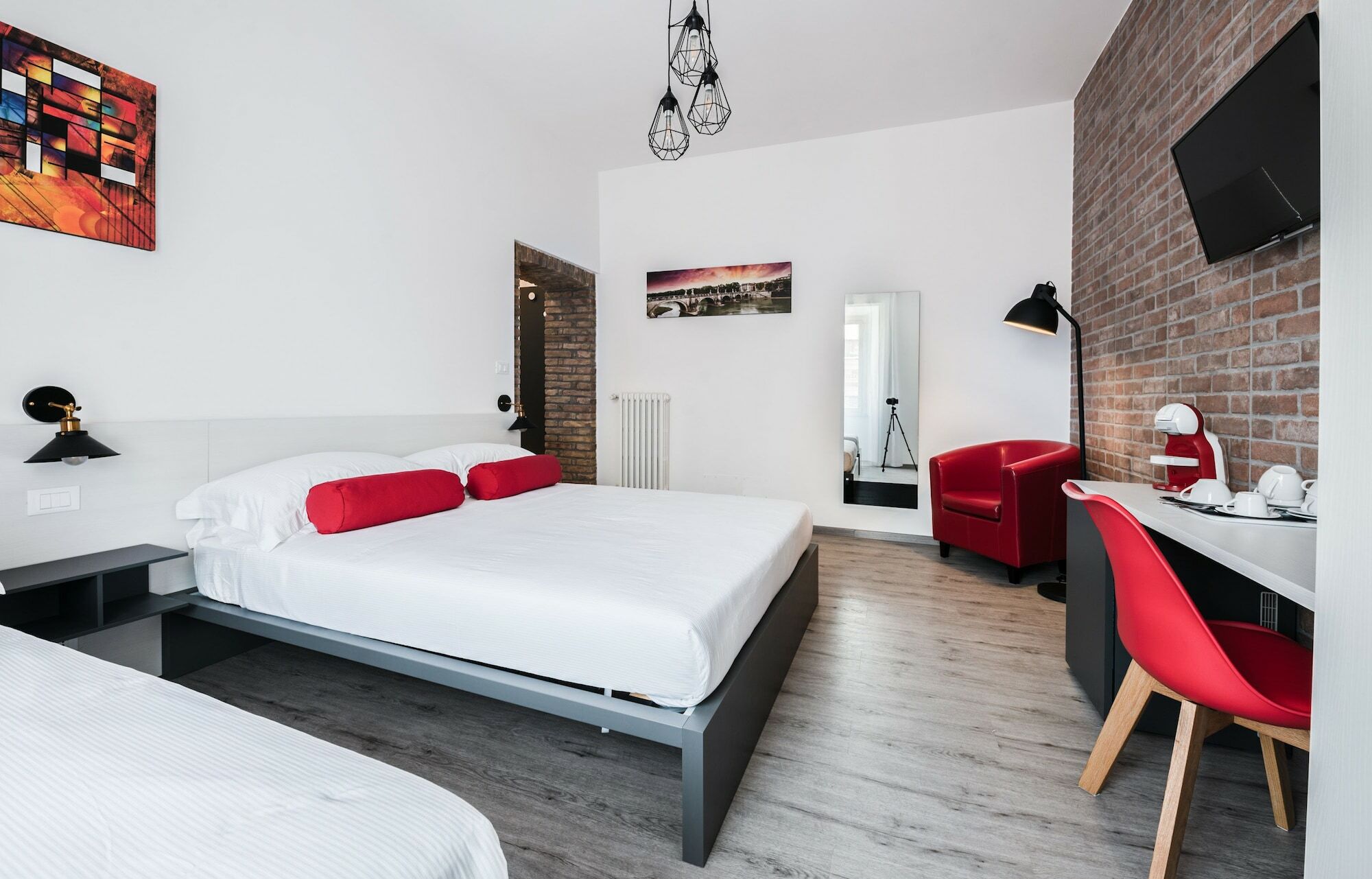 Lele Rooms San Lorenzo Рим Екстериор снимка