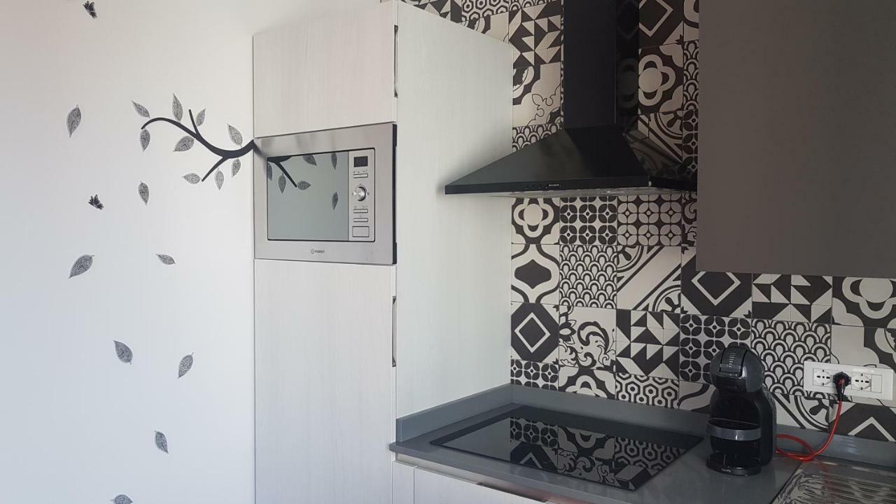 Lele Rooms San Lorenzo Рим Екстериор снимка